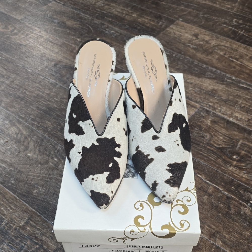 Chic Cow Print Women's Mules